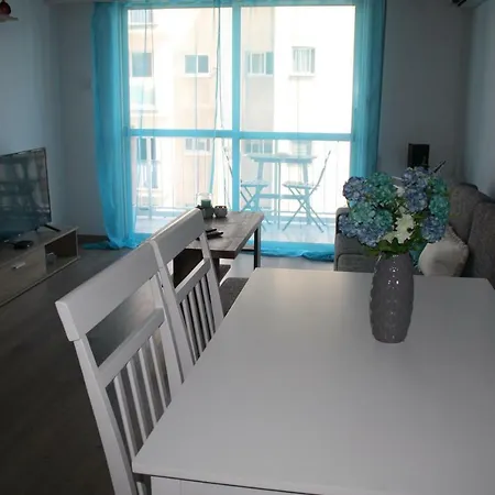By The Sea 2 Apartment