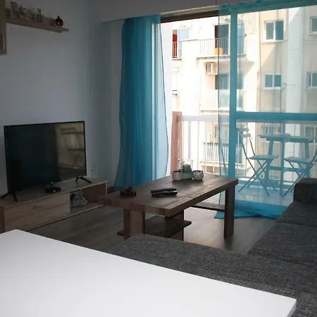 By The Sea 2 Apartment *
